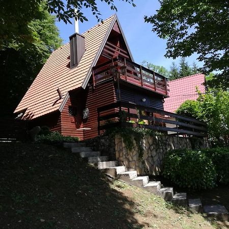Holiday Home Mreznica Gornji Zvecaj ภายนอก รูปภาพ