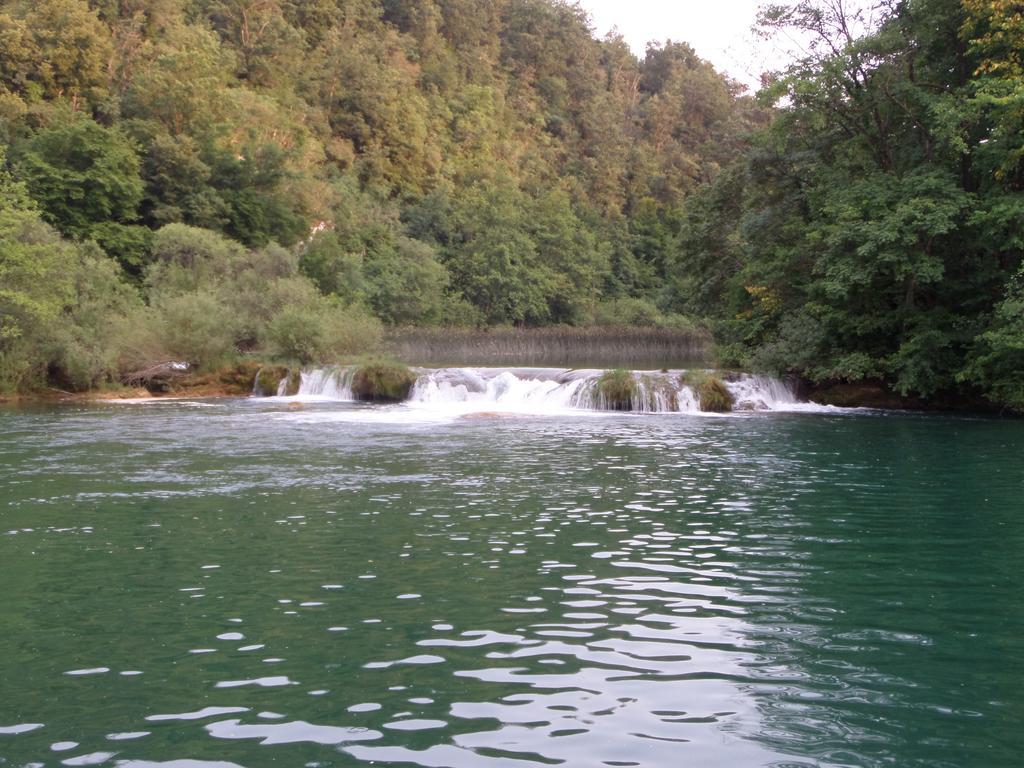 Holiday Home Mreznica Gornji Zvecaj ห้อง รูปภาพ